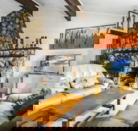 Solitary View - Sydney Resort