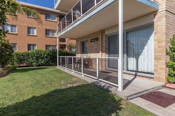 Castaways Unit 1, 17 Shoal Bay Road - Accommodation Sydney 0