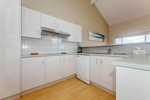 Moy At Nelson Bay, 2/30 Thurlow Avenue - Accommodation Sydney 5