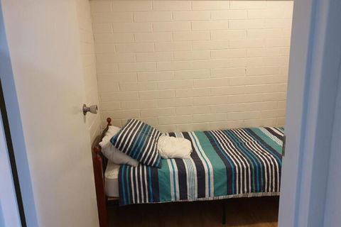 Unit 2 Breakaway Lodge - Accommodation Sydney 6