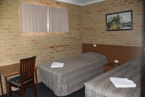 Valley Views Motel & Chalets - Accommodation Sydney 5
