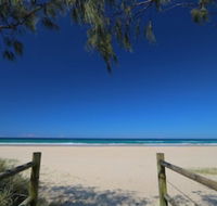 A Deluxe Swim Up Drift Apartments South - Accommodation Sydney