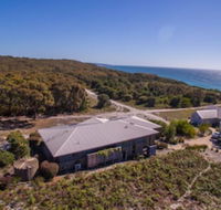 Tura Beachhouse in Dolphin Cove - Accommodation Sydney