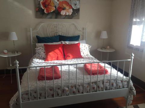 Art Deco Cottage - Accommodation Sydney 3