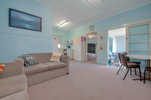 Pacific Units Unit 2 94 Magnus Street - Accommodation Sydney 1