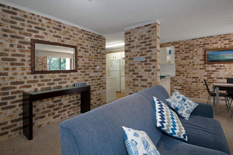 Bay Parklands Unit 44 / 2 Gowrie Avenue - Accommodation Sydney 0