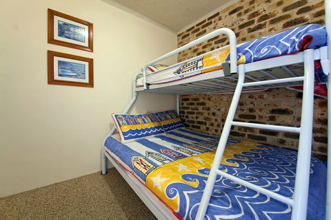 Bay Parklands Unit 44 / 2 Gowrie Avenue - Accommodation Sydney 3