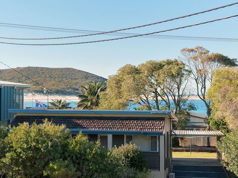 Footprints At Fingal Bay - Accommodation Sydney 2