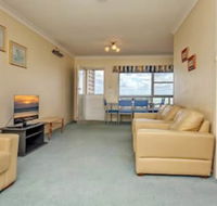 Quarterdeck Unit 4 / 12 Magnus Street - Accommodation Sydney