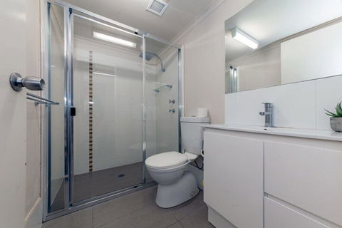 Bay Parklands Beachside Paradise 57 2 Gowrie Ave - Accommodation Sydney 6