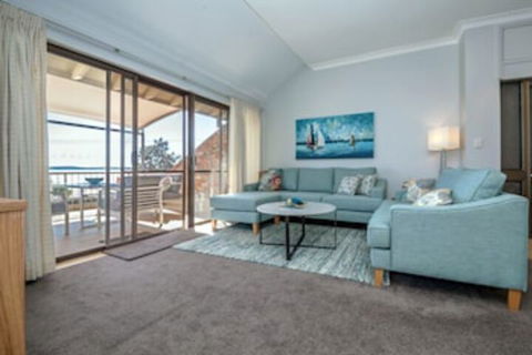A Yachtsmans Rest, 3/37 Victoria Parade - Accommodation Sydney 0
