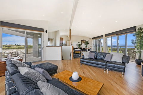 HEARNS BEACH HOUSE - Sydney 4u 1