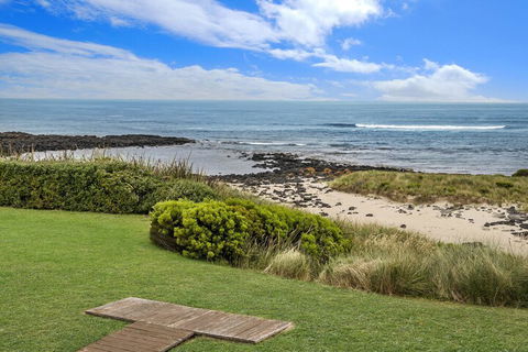HEARNS BEACH HOUSE - Sydney 4u 2