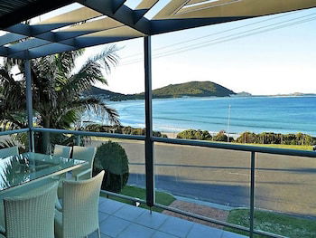 On The Beach At Fingal Bay - Accommodation Sydney 0