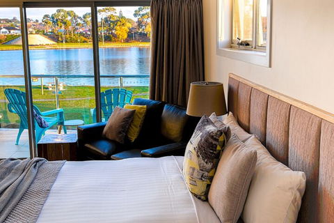 Ulverstone River Edge Apartments - Sydney 4u 2