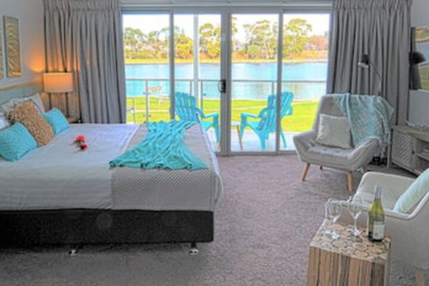 Ulverstone River Edge Apartments - Sydney 4u 0