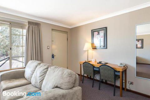 MIDAS MOTEL KALGOORLIE - Sydney 4u 3