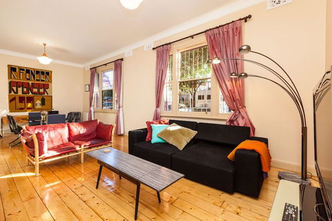 MADELINE, 1BDR Fitzroy Apartment - Sydney 4u 7