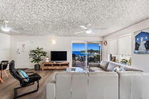 2 BEDROOM APARTMENT LAMAN LODGE UNIT 2 - Accommodation Sydney 0
