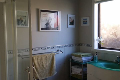 High On Penguin - Accommodation Sydney 5