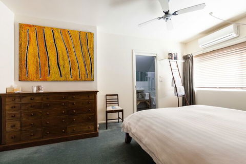 KELLY, 3BDR Northcote House - Accommodation Sydney 5