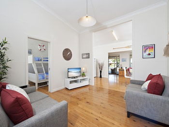 Fingal Beach Shack - Accommodation Sydney 0