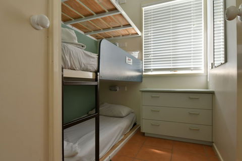 BIG4 Breeze Holiday Park â€“ Rainbow Beach - Sydney 4u 6