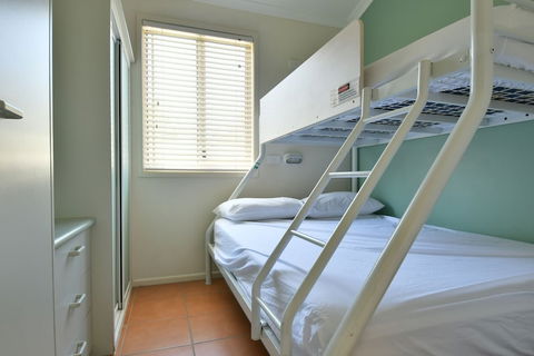 BIG4 Breeze Holiday Park â€“ Rainbow Beach - Sydney 4u 3