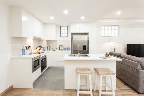 Charming Bream (671i) - Sydney 4u 2