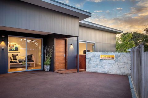 Yallingup Beach Home - Sydney 4u 0