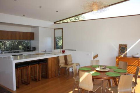 Swan Sea - Sydney 4u 0