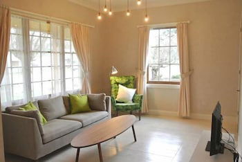 La Maisonette - Gorgeous 2 Bedroom - Sydney 4u 4