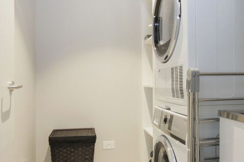 Accommodate Canberra - The Pier - Accommodation Sydney 3