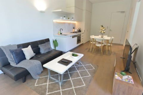 Spacious Cosy Bedroom Suite + Large Balcony - Sydney 4u 0