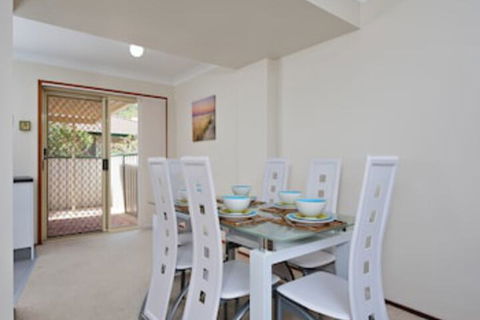 Beachcomber At Fingal Bay - Accommodation Sydney 0