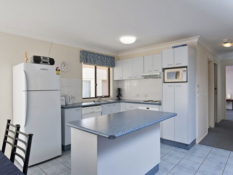 The Breakers 16 Government Road - Accommodation Sydney 4