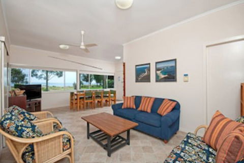 Sandy Shores 18 Corlette Point Road - Accommodation Sydney 0
