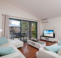 Starfish Lodge 1 / 1A Messines Street - Accommodation Sydney