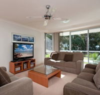 Bagnalls Beach Apartment Unit 3 / 153 Government Road - Accommodation Sydney