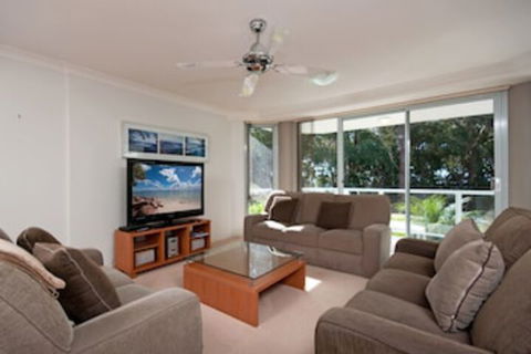Bagnalls Beach Apartment Unit 3 / 153 Government Road - Accommodation Sydney 0