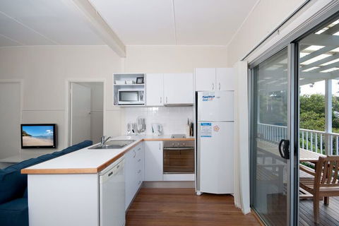 Frangipani, 4 Gloucester Street - Accommodation Sydney 2