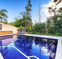 Bayhill Manor in Sanctuary Cove - Sydney 4u