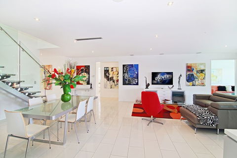 Serene Waters - Accommodation Sydney 2