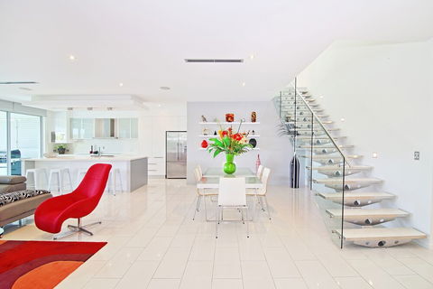 Serene Waters - Accommodation Sydney 3