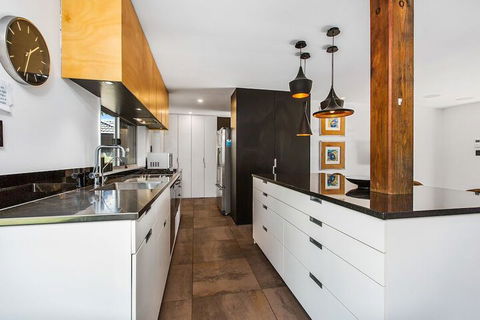 CABARITA BEACH HOUSE 53 - Accommodation Sydney 3