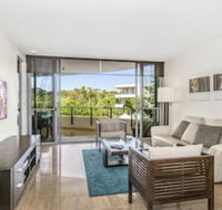 COTTON BEACH APARTMENT 33 WITH POOL VIEWS - Accommodation Sydney