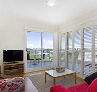 RESORT on the BEACH 6310 TOP FLOOR - Sydney 4u