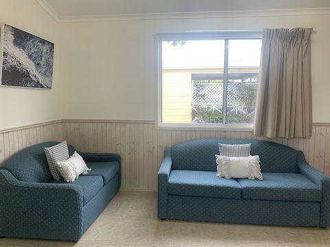 Beachfront Hallidays Point - Accommodation Sydney 6