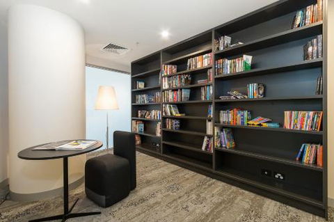 Impressive River & City Views In CBD - Sydney 4u 5