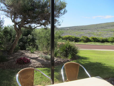 Margaret River Beach Apartments - Sydney 4u 5